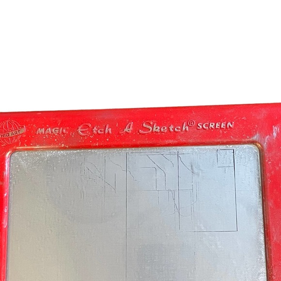 Etch A Sketch Vintage Screen 1980 Drawing Board Classic Toy Red & Gray Age 5+ - Picture 2 of 9